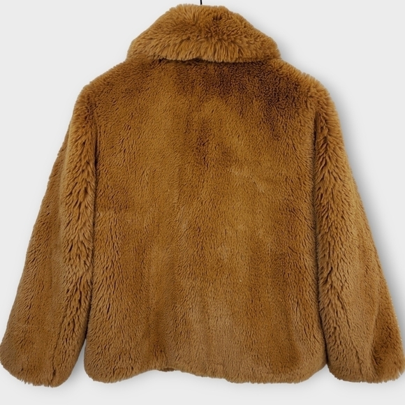 NOIZE Faux Fur Carly Coat - Picture 7 of 15